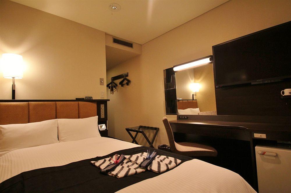 Apa Hotel Hiroshima Ekimae Экстерьер фото